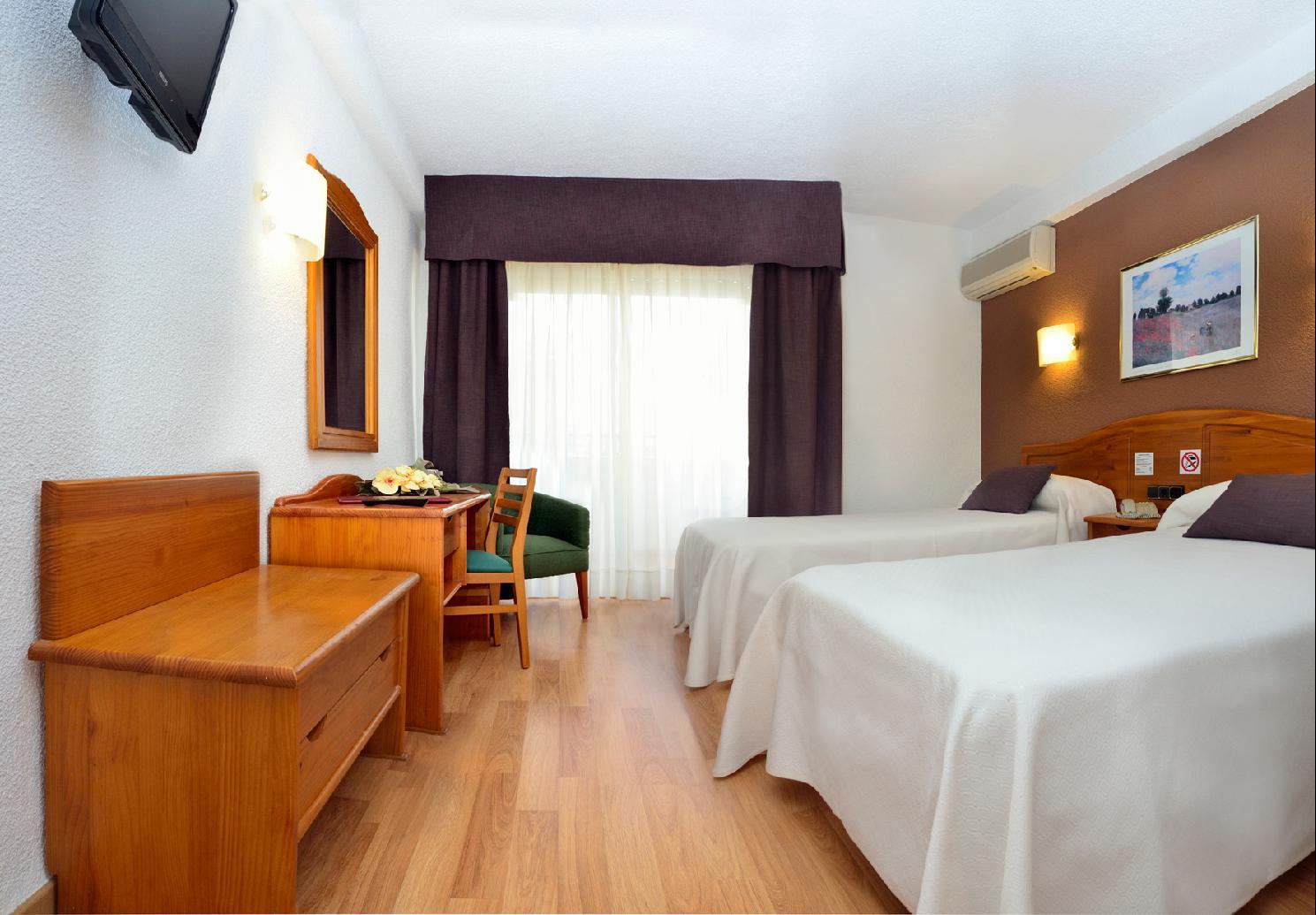 Hotel Caballo De Oro Бенидорм Екстериор снимка
