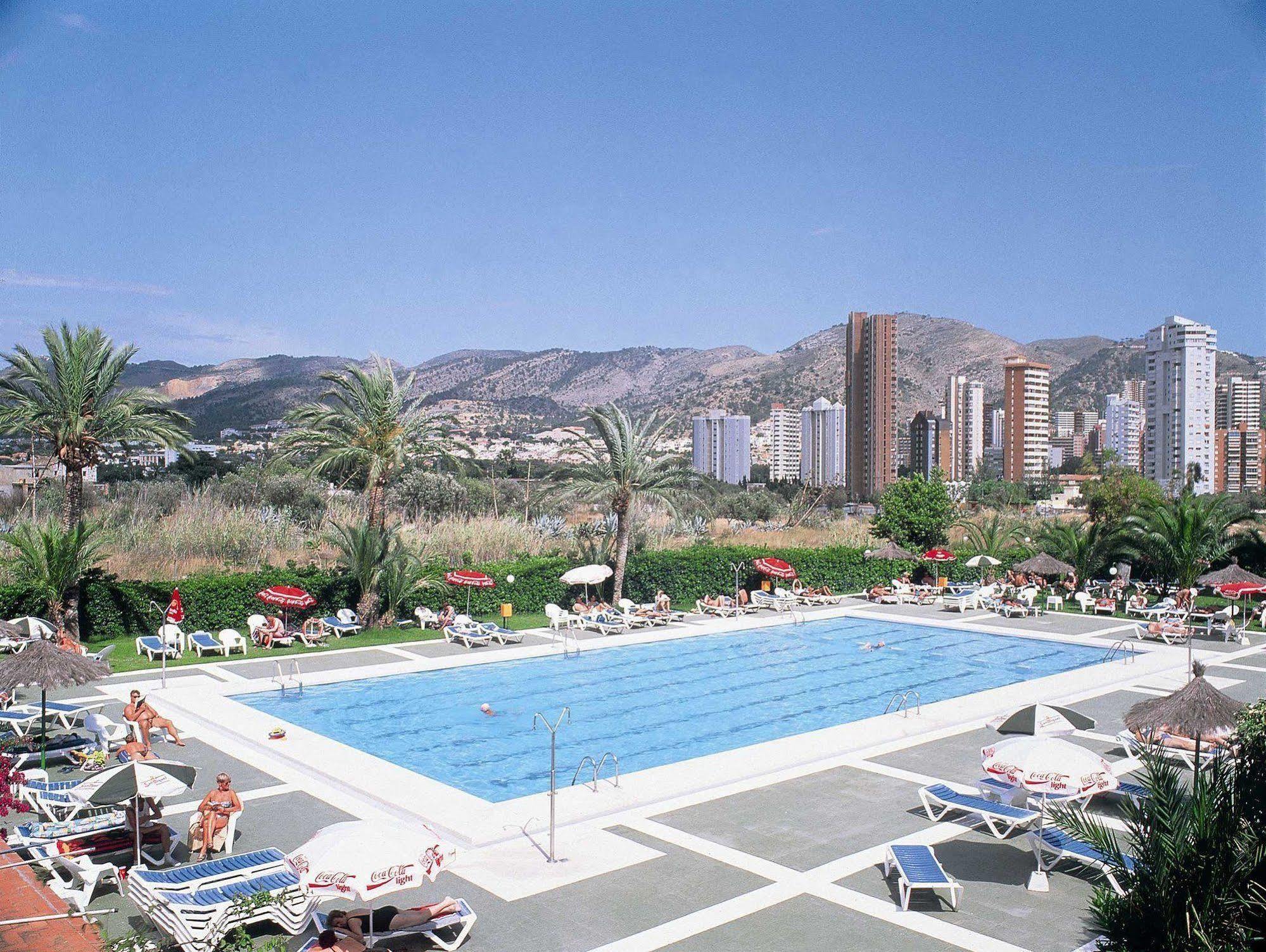 Hotel Caballo De Oro Бенидорм Екстериор снимка